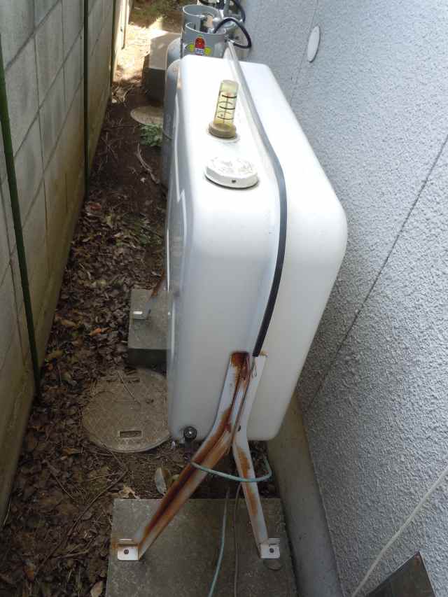 小山エコキュート施工前